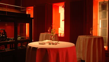 Raum Rosso 2